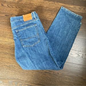 Lucky Brand Jeans Mens 40x30 Blue 221 Straight Medium Wash Denim Zipper 5 Pocket